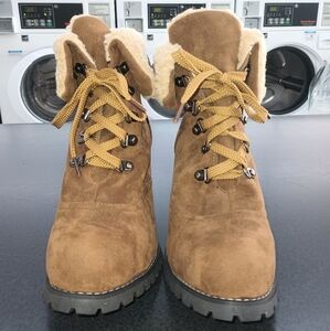 Vero Cuoio Lace Up Suede Ankle Boots Size 11